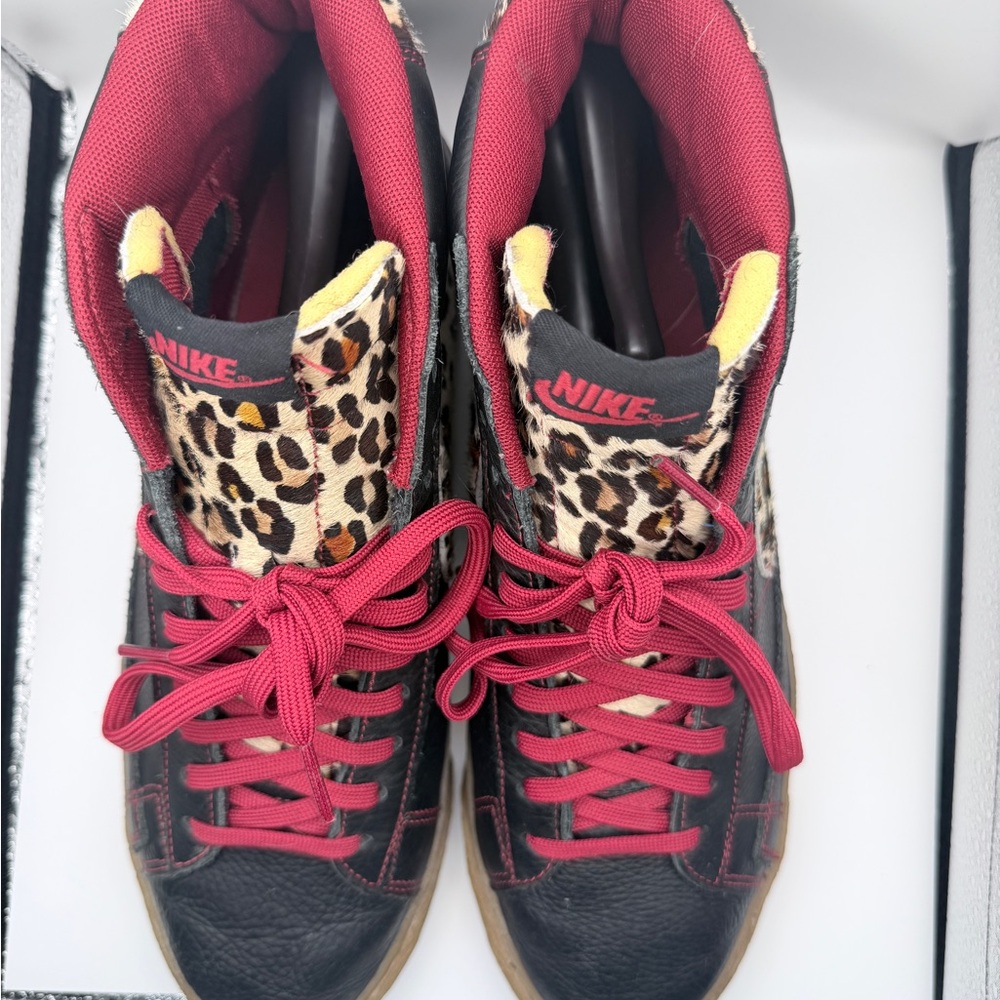 Champion Black High-Top Sneakers with Leopard Swoosh and Red Laces size: 9.5 - Picture 4 of 8